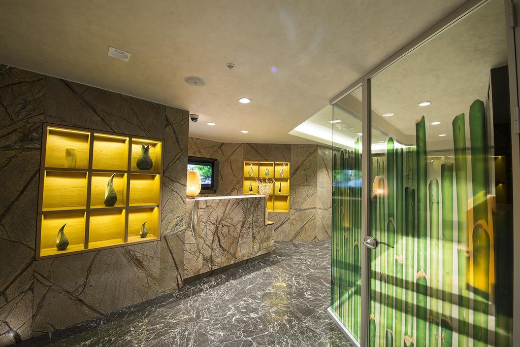 Hotel Ramada By Wyndham Gemli̇K Gemlik Esterno foto