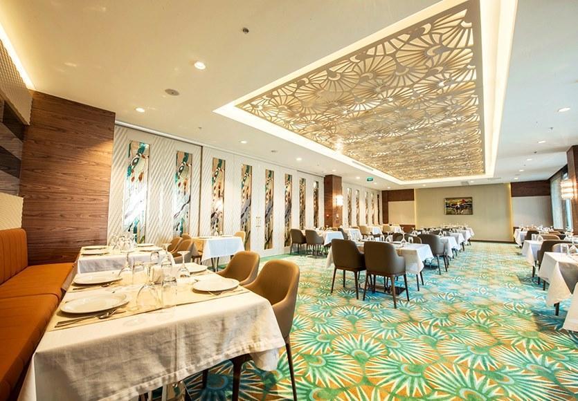 Hotel Ramada By Wyndham Gemli̇K Gemlik Esterno foto