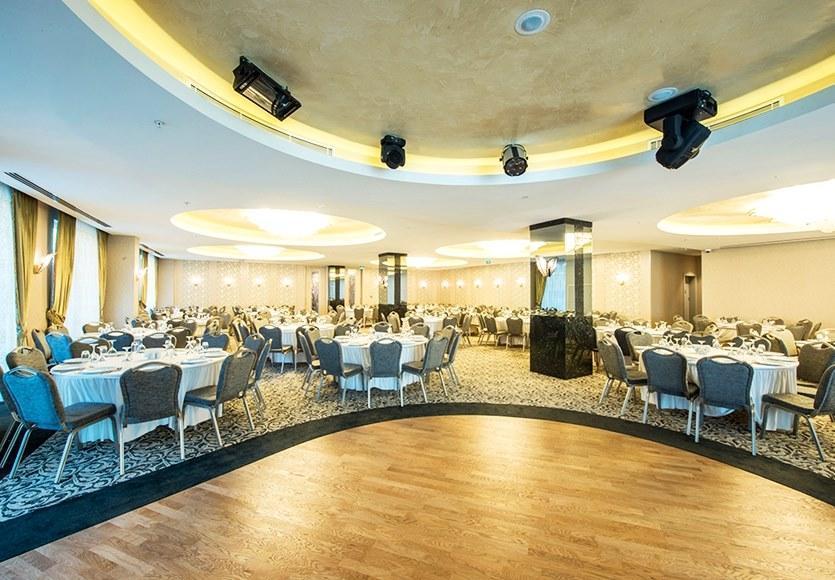 Hotel Ramada By Wyndham Gemli̇K Gemlik Esterno foto
