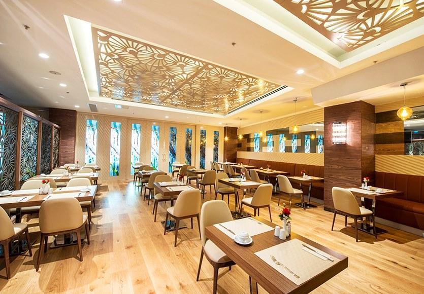 Hotel Ramada By Wyndham Gemli̇K Gemlik Esterno foto