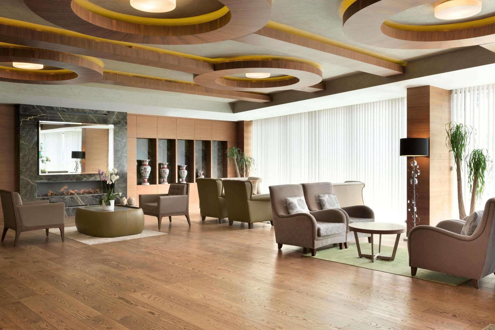 Hotel Ramada By Wyndham Gemli̇K Gemlik Esterno foto