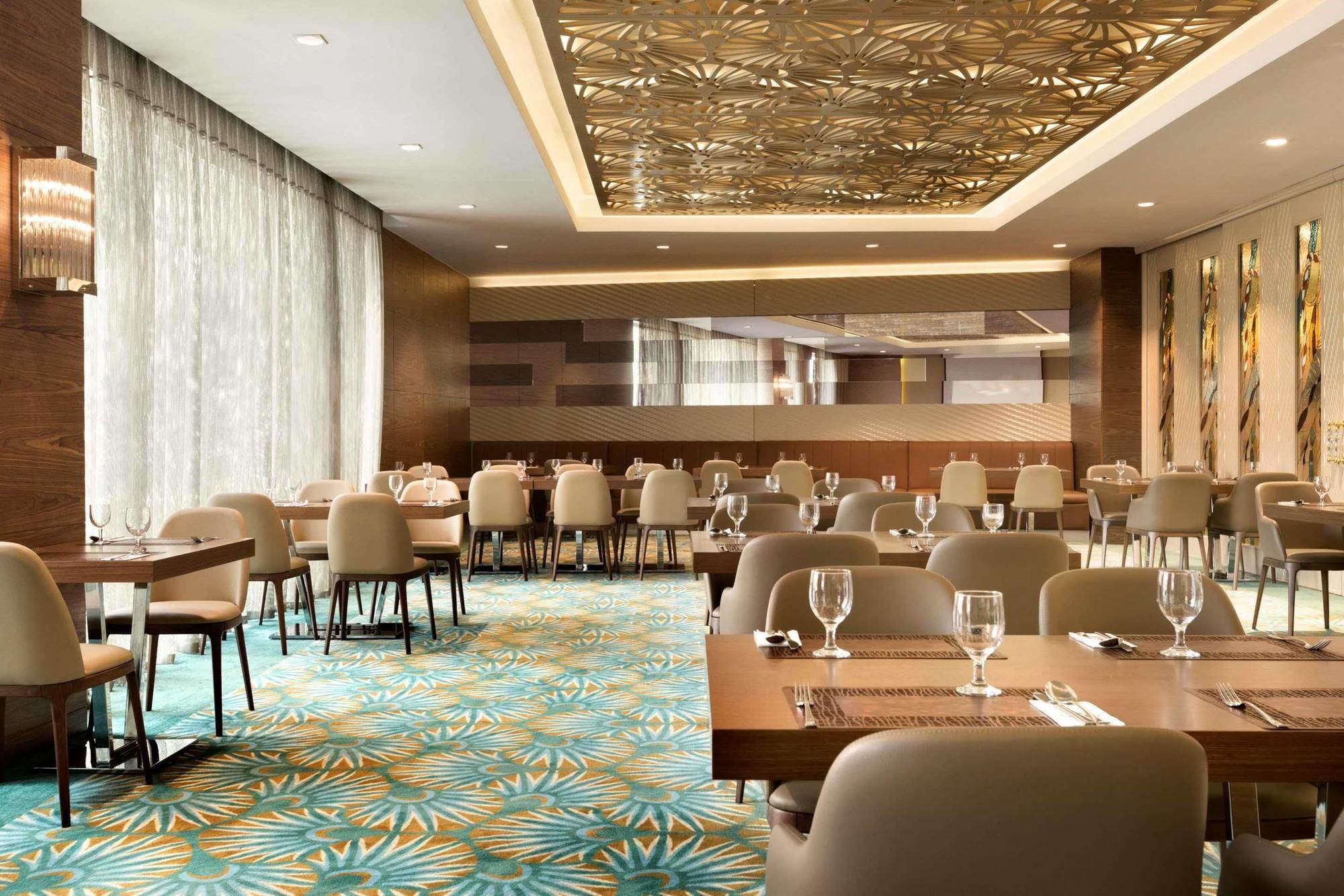 Hotel Ramada By Wyndham Gemli̇K Gemlik Esterno foto